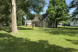101 N Vermillion St, Troy Grove, IL 61372 - Photo 16