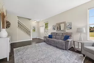 16236 Golf View Dr, Lockport, IL 60441 - Photo 4