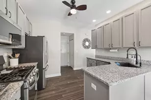 16236 Golf View Dr, Lockport, IL 60441 - Photo 8