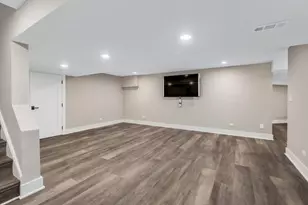 1411 Hawthorne Ln, Hinsdale, IL 60521 - Photo 38
