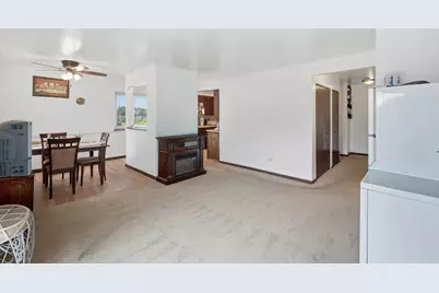 1791 W Algonquin Road #3A, Mount Prospect, IL 60056 - Photo 2