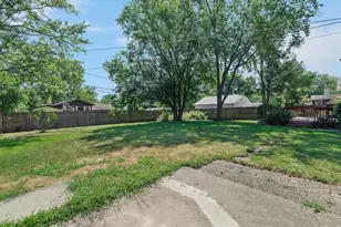 5735 Virginia Ave, Clarendon Hills, IL 60514 - Photo 16