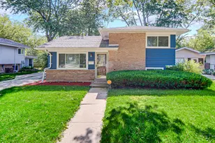199 Westwood Dr, Park Forest, IL 60466 - Photo 1