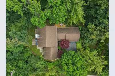 213 Ascot Court, Lake Bluff, IL 60044 - Photo 32