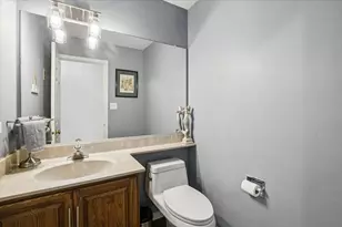 213 Ascot Ct, Lake Bluff, IL 60044 - Photo 20