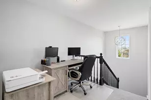 332 Castle Cir, Carol Stream, IL 60188 - Photo 20