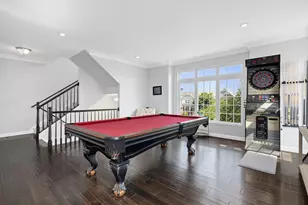 332 Castle Cir, Carol Stream, IL 60188 - Photo 4