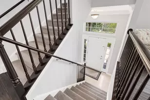 332 Castle Cir, Carol Stream, IL 60188 - Photo 2