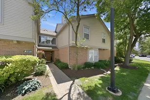 1749 Eastwood Ct, Schaumburg, IL 60195 - Photo 1