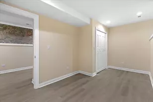 1635 N Ashland Ave, Chicago, IL 60622 - Photo 8