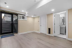 1635 N Ashland Ave, Chicago, IL 60622 - Photo 2