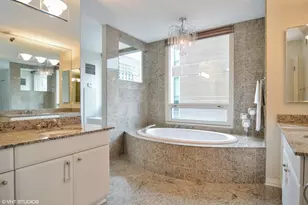 33 W Ontario St, Chicago, IL 60654 - Photo 20