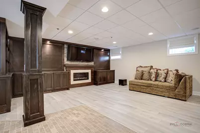 634 E Sunnyside Avenue, Libertyville, IL 60048 - Photo 36