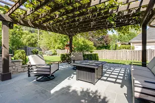 634 E Sunnyside Ave, Libertyville, IL 60048 - Photo 48