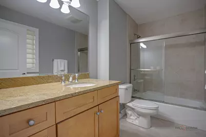 634 E Sunnyside Avenue, Libertyville, IL 60048 - Photo 32