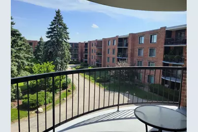 1505 E Central Road #312B, Arlington Heights, IL 60005 - Photo 8