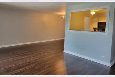 1505 E Central Road #312B, Arlington Heights, IL 60005 - Photo 4