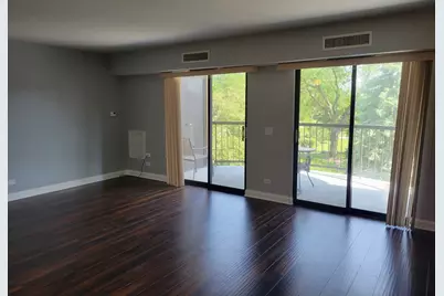 1505 E Central Road #312B, Arlington Heights, IL 60005 - Photo 6
