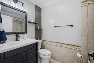 1470 Devonshire Ln, Hoffman Estates, IL 60169 - Photo 12