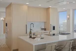 111 E Chestnut St, Chicago, IL 60611 - Photo 14