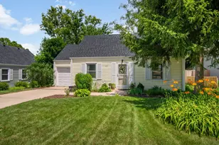 1257 Brandywine Cir, Batavia, IL 60510 - Photo 1