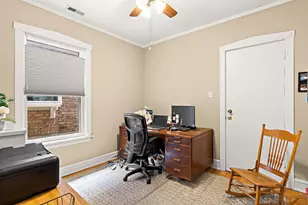 2948 W Wilson Ave, Chicago, IL 60625 - Photo 12