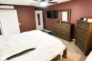 523 E Mitchell St, Salem, IL 62881 - Photo 30