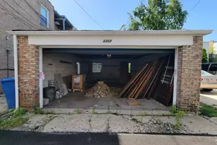 2302 W Addison St, Chicago, IL 60618 - Photo 26