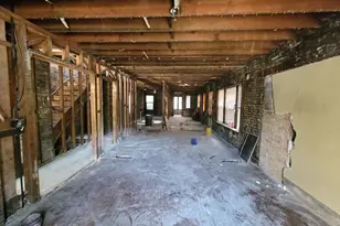 2302 W Addison St, Chicago, IL 60618 - Photo 4