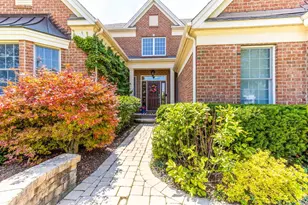 15 Eagle Ridge Dr, Hawthorn Woods, IL 60047 - Photo 4