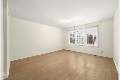 1002 Hobson Drive, Buffalo Grove, IL 60089 - Photo 12