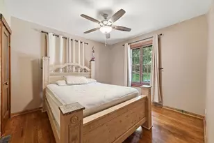 345 Moody Ct, South Elgin, IL 60177 - Photo 8