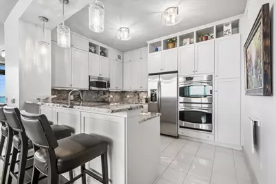 600 N Lake Shore Drive #2411, Chicago, IL 60611 - Photo 12