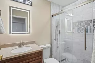 306 Milton Ct, Bloomingdale, IL 60108 - Photo 8