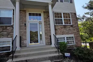 886 S Insignia Ct, Palatine, IL 60067 - Photo 1