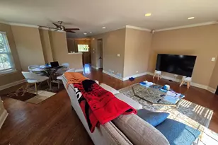 886 S Insignia Ct, Palatine, IL 60067 - Photo 8