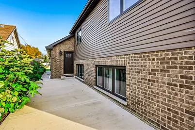 8200 S Normandy Avenue, Burbank, IL 60459 - Photo 42