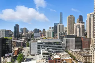 345 N LaSalle St, Chicago, IL 60654 - Photo 4