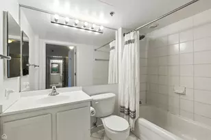 345 N LaSalle St, Chicago, IL 60654 - Photo 10