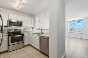 345 N LaSalle St, Chicago, IL 60654 - Photo 6
