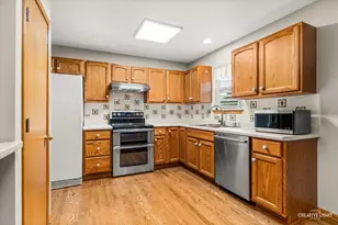3S370 Curtis Ave, Warrenville, IL 60555 - Photo 4