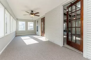522 W Grove St, Pontiac, IL 61764 - Photo 2
