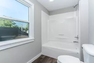 522 W Grove St, Pontiac, IL 61764 - Photo 24
