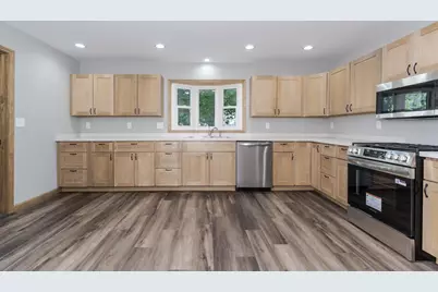 522 W Grove Street, Pontiac, IL 61764 - Photo 16