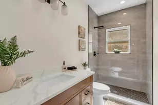 5029 W Windsor Ave, Chicago, IL 60630 - Photo 12