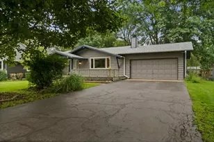 1225 Winaki Trail, Algonquin, IL 60102 - Photo 2