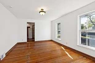 392 W Exchange St, Crete, IL 60417 - Photo 16
