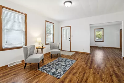 392 W Exchange Street, Crete, IL 60417 - Photo 2