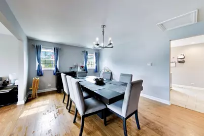 9007 W 92nd Street, Hickory Hills, IL 60457 - Photo 14