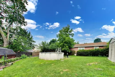 9007 W 92nd Street, Hickory Hills, IL 60457 - Photo 34